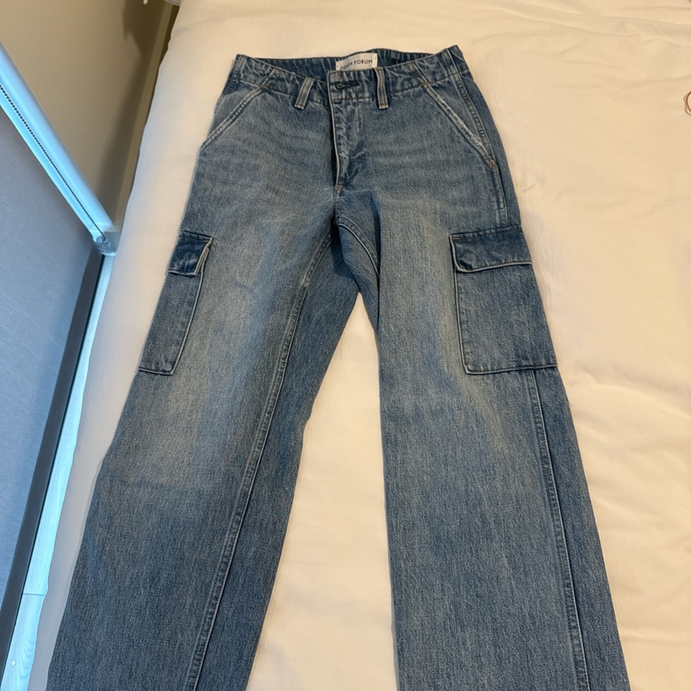 Aritzia denim forum jeans size 24 lightly used